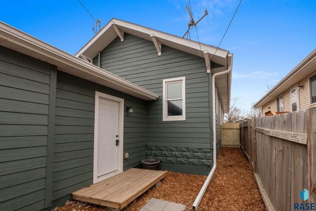 515 Nesmith Ave Avenue, Sioux Falls, SD 57103