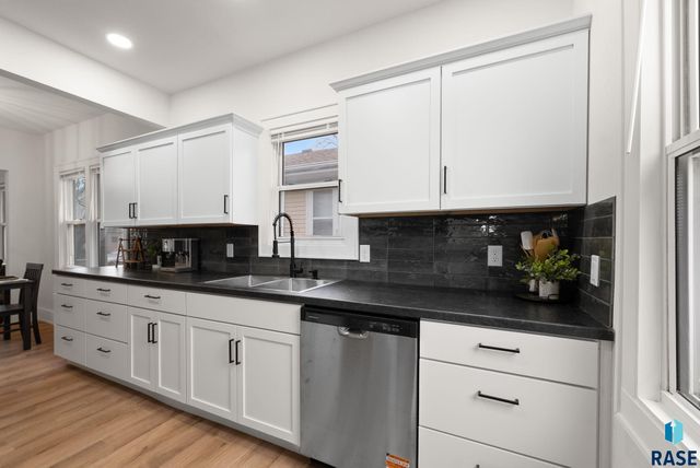 515 Nesmith Ave Avenue, Sioux Falls, SD 57103