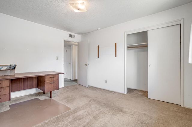 758 E Dovewood Lane, Fresno, CA 93710