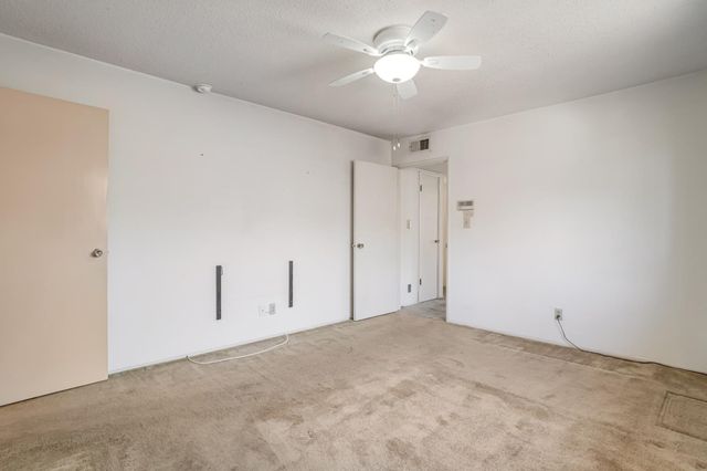 758 E Dovewood Lane, Fresno, CA 93710
