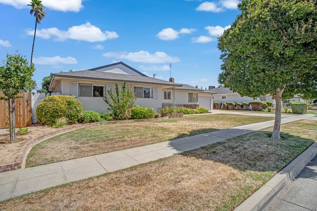 758 E Dovewood Lane, Fresno, CA 93710