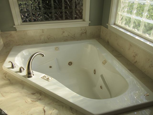 373 Southwind Lane, Greenwood, IN 46142