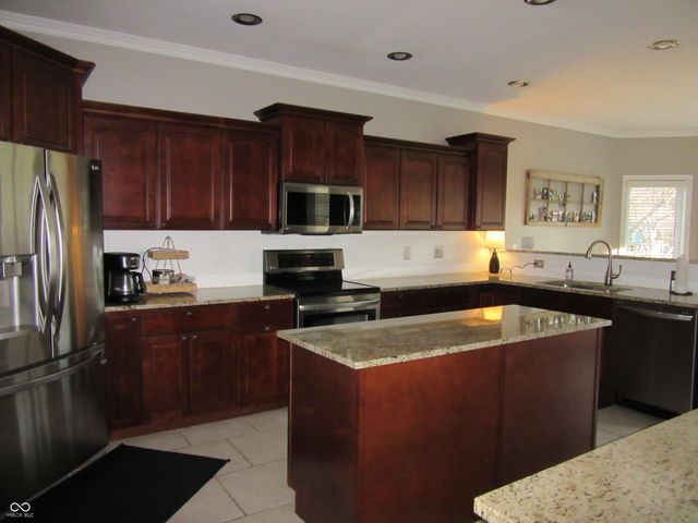 373 Southwind Lane, Greenwood, IN 46142