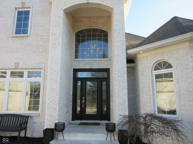 373 Southwind Lane, Greenwood, IN 46142