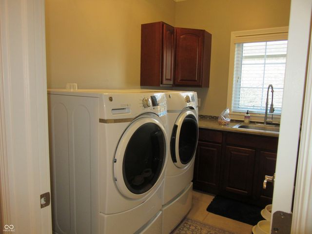 373 Southwind Lane, Greenwood, IN 46142