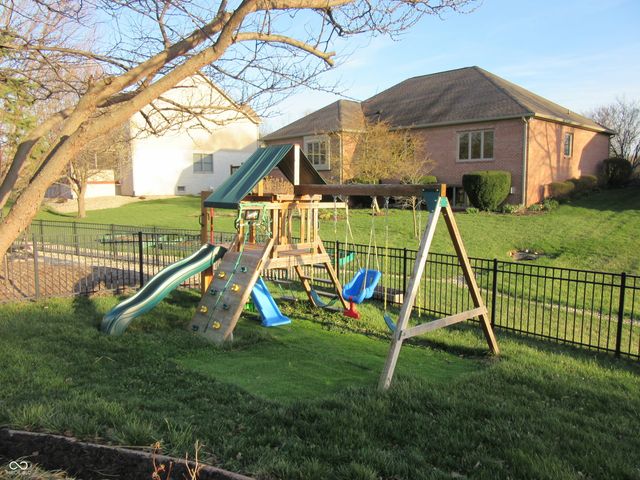 373 Southwind Lane, Greenwood, IN 46142