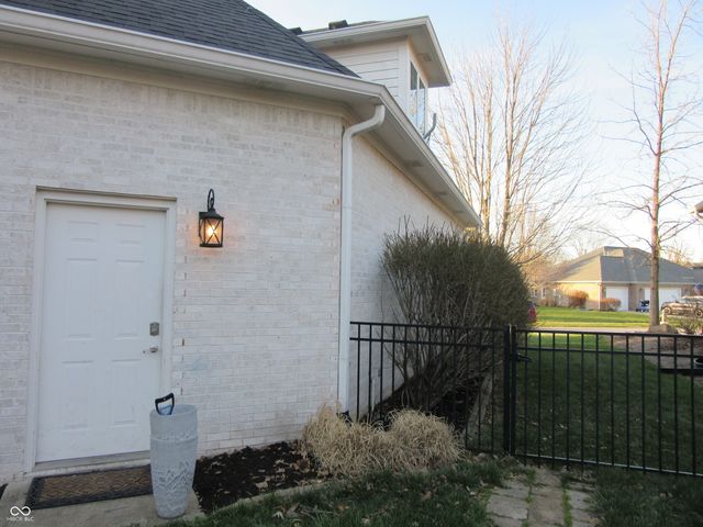 373 Southwind Lane, Greenwood, IN 46142