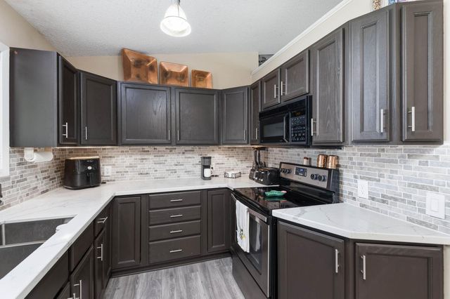 2685 Halstead Lane, Mound, MN 55364