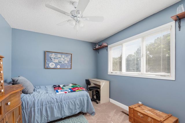 2685 Halstead Lane, Mound, MN 55364