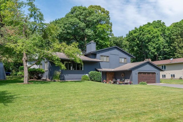 2685 Halstead Lane, Mound, MN 55364