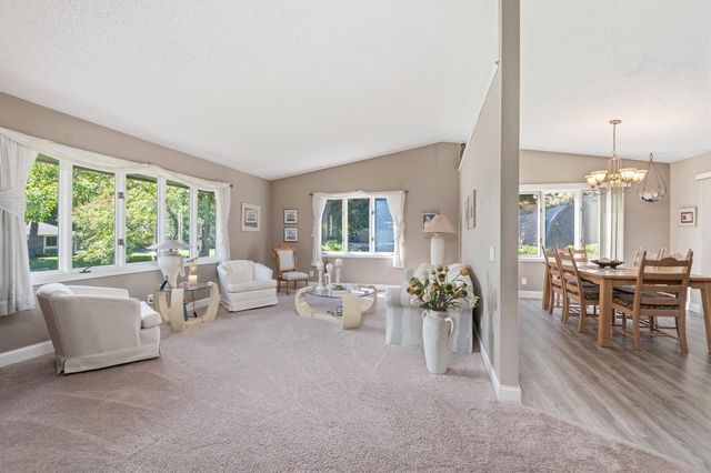 2685 Halstead Lane, Mound, MN 55364