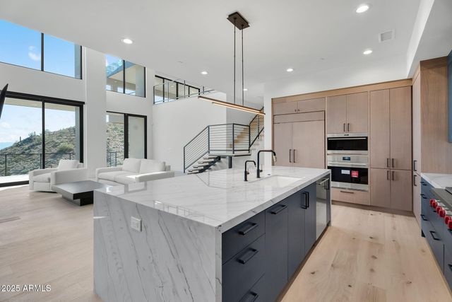 6975 N 39TH Place, Paradise Valley, AZ 85253