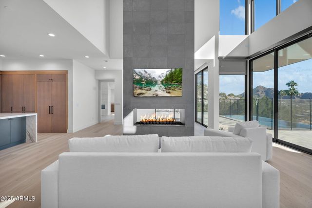 6975 N 39TH Place, Paradise Valley, AZ 85253