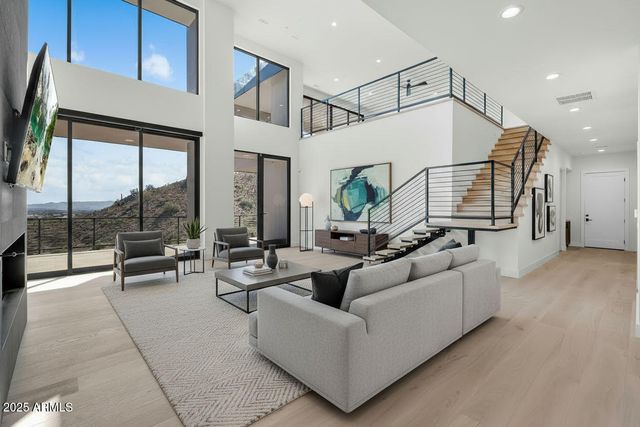 6975 N 39TH Place, Paradise Valley, AZ 85253