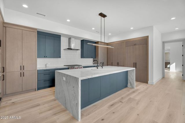 6975 N 39TH Place, Paradise Valley, AZ 85253