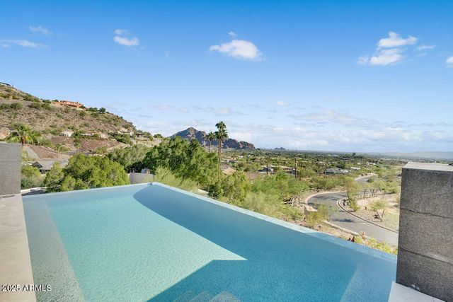 6975 N 39TH Place, Paradise Valley, AZ 85253