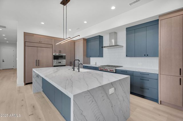 6975 N 39TH Place, Paradise Valley, AZ 85253