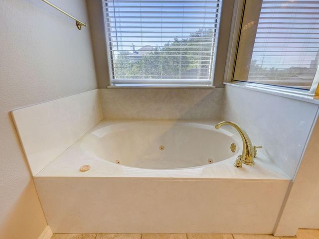 103 Paragon CT, Lakeway, TX 78734