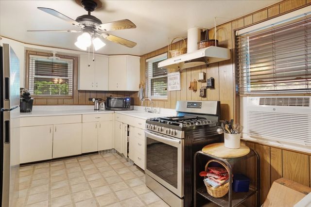 1231 W Woodard Street, Denison, TX 75020