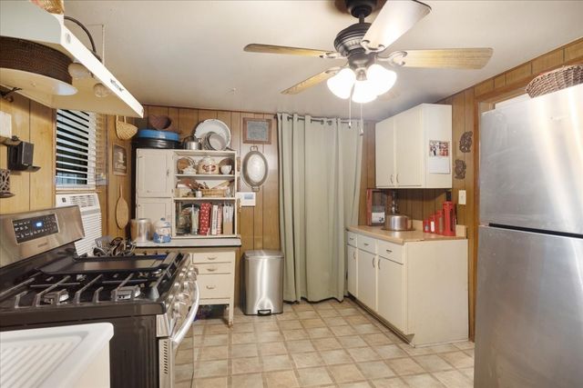 1231 W Woodard Street, Denison, TX 75020