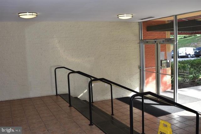 4 S VAN DORN ST #503, Alexandria, VA 22304