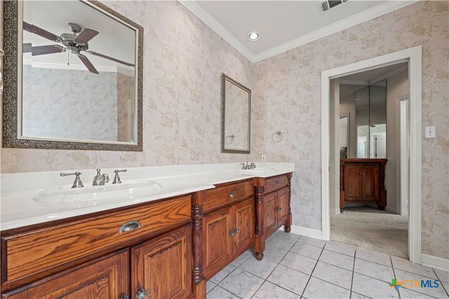 2316 Deerfield Drive, Temple, TX 76502