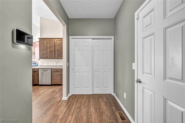 6517 Tree Top Place, North Ridgeville, OH 44039