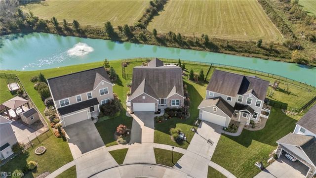6517 Tree Top Place, North Ridgeville, OH 44039