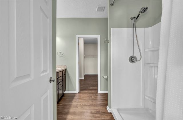 6517 Tree Top Place, North Ridgeville, OH 44039