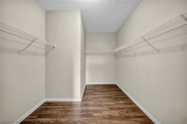 6517 Tree Top Place, North Ridgeville, OH 44039