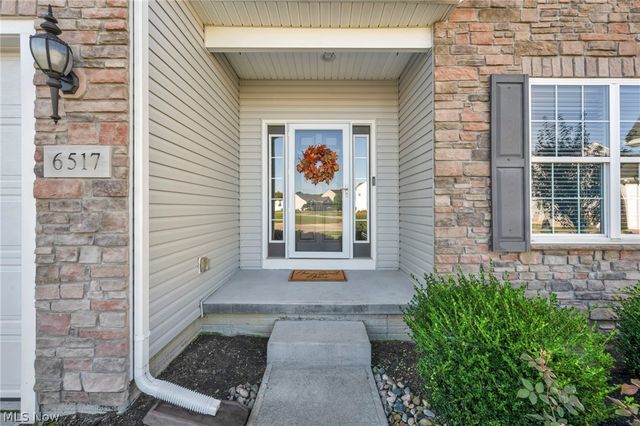 6517 Tree Top Place, North Ridgeville, OH 44039