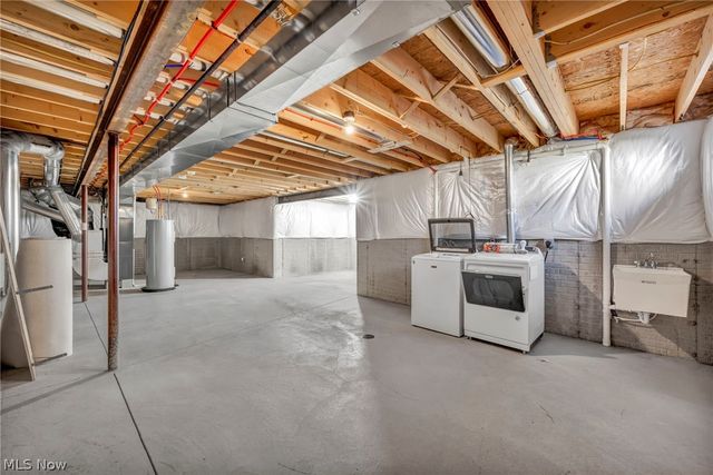 6517 Tree Top Place, North Ridgeville, OH 44039