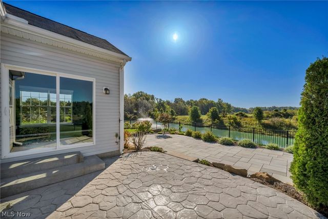 6517 Tree Top Place, North Ridgeville, OH 44039