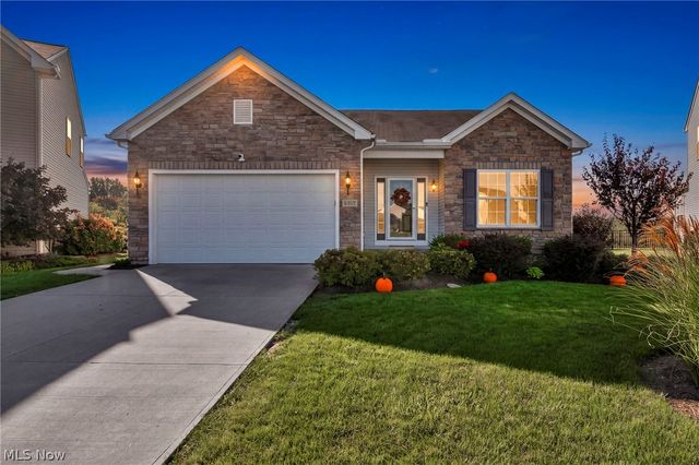 6517 Tree Top Place, North Ridgeville, OH 44039