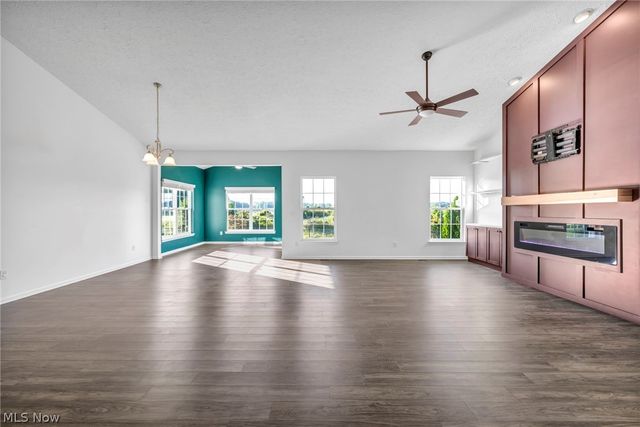 6517 Tree Top Place, North Ridgeville, OH 44039