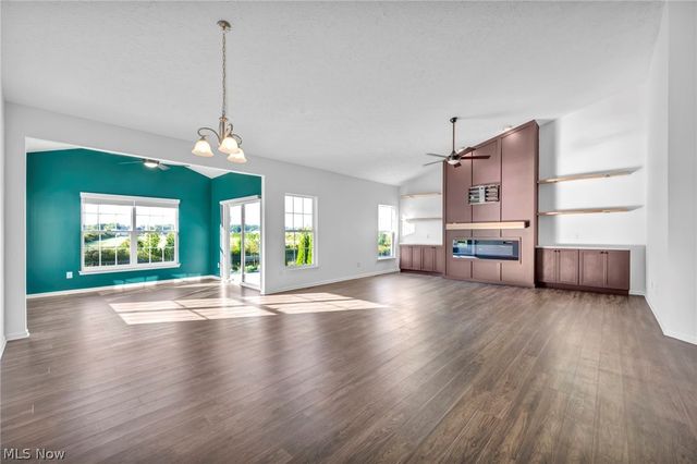 6517 Tree Top Place, North Ridgeville, OH 44039