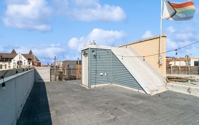 916 N Elizabeth Street, Chicago, IL 60642