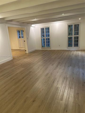 4255 Lennox Dr, Miami, FL 33133