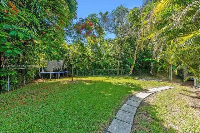 4255 Lennox Dr, Miami, FL 33133