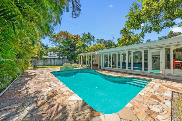 4255 Lennox Dr, Miami, FL 33133