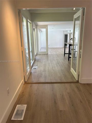 4255 Lennox Dr, Miami, FL 33133