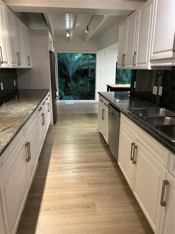 4255 Lennox Dr, Miami, FL 33133