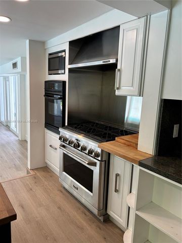 4255 Lennox Dr, Miami, FL 33133