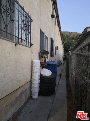 486 E Avenue 28, Los Angeles, CA 90031