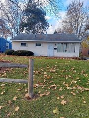 123 Bennett Avenue, Geddes, NY 13209