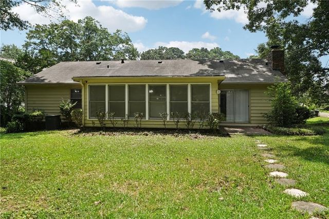 2466 Country Club Drive, Conyers, GA 30013