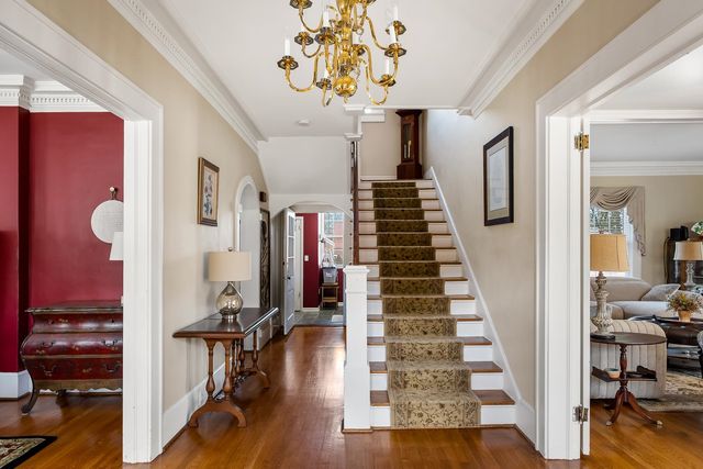 308 W Walnut Street, Clinton, SC 29325