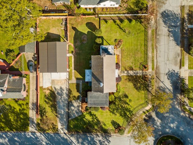 308 W Walnut Street, Clinton, SC 29325