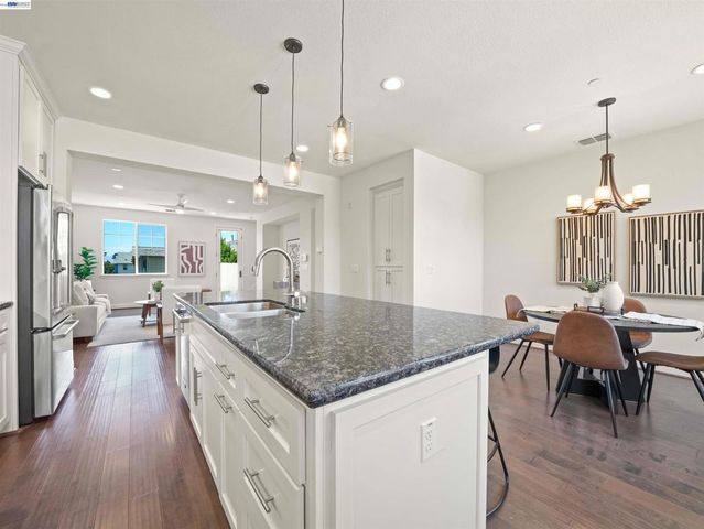 333 Basswood Cmn 8, Livermore, CA 94551