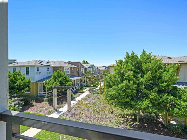 333 Basswood Cmn 8, Livermore, CA 94551